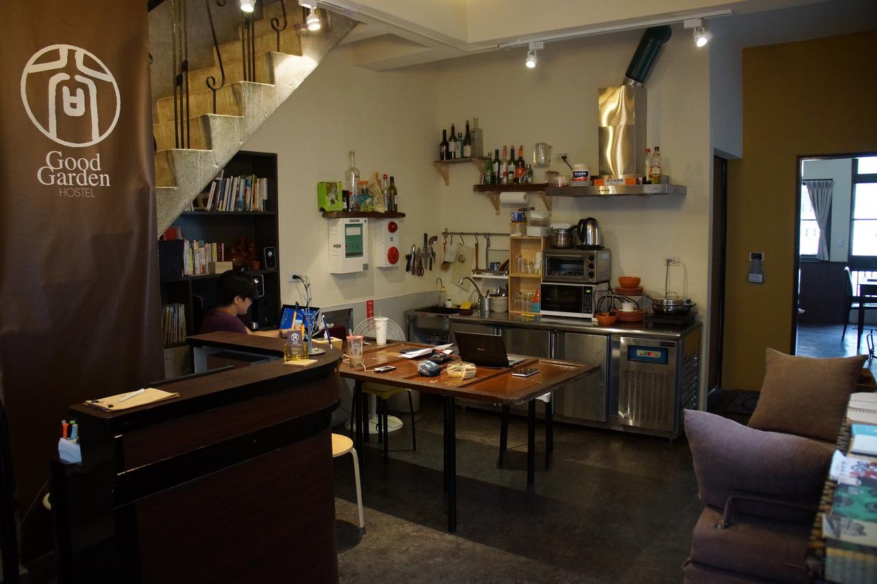 تاينان Good Garden Female Hostel المظهر الخارجي الصورة